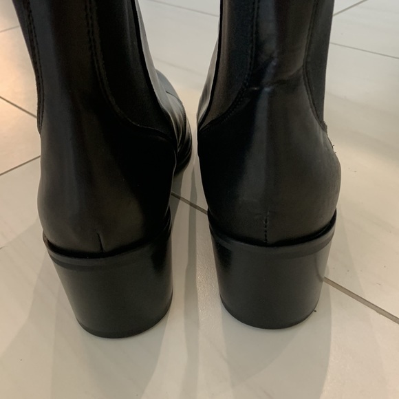 NWOB Charles by Charles David Horace Booties 9-1/2 - Picture 9 of 13